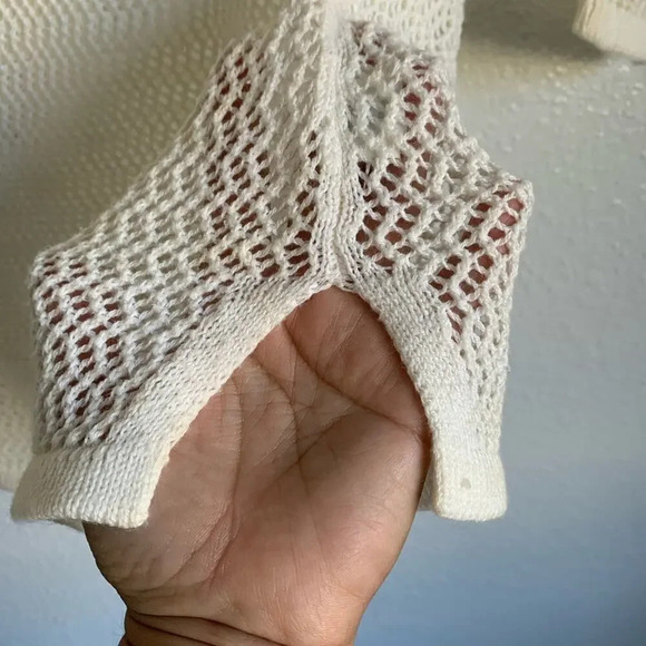 Old Navy Open Weave Sweater Large - Picture 2 of 4